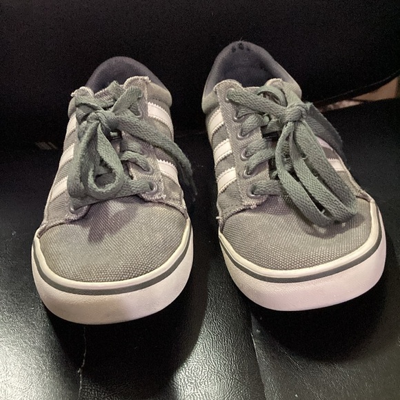 Adidas size 5 - Picture 4 of 6